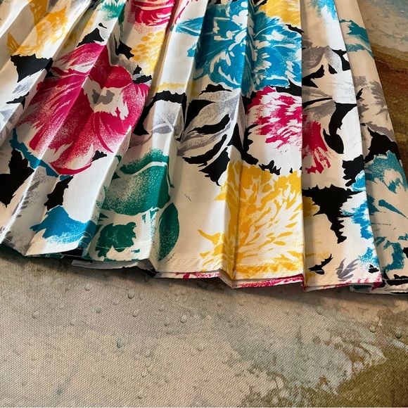 TAN JAY - VIintage Summer Print Pleated Skirt - Picture 5 of 11